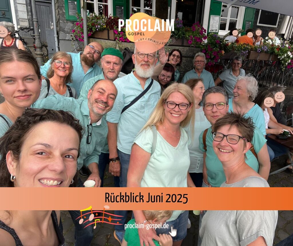 Das Bild ein Selfie vom Gospelchor ProClaim nach einem Konzert in Solingen-Gräfrath – unser Monatsrückblick vom Gospelchor ProClaim aus Wuppertal.