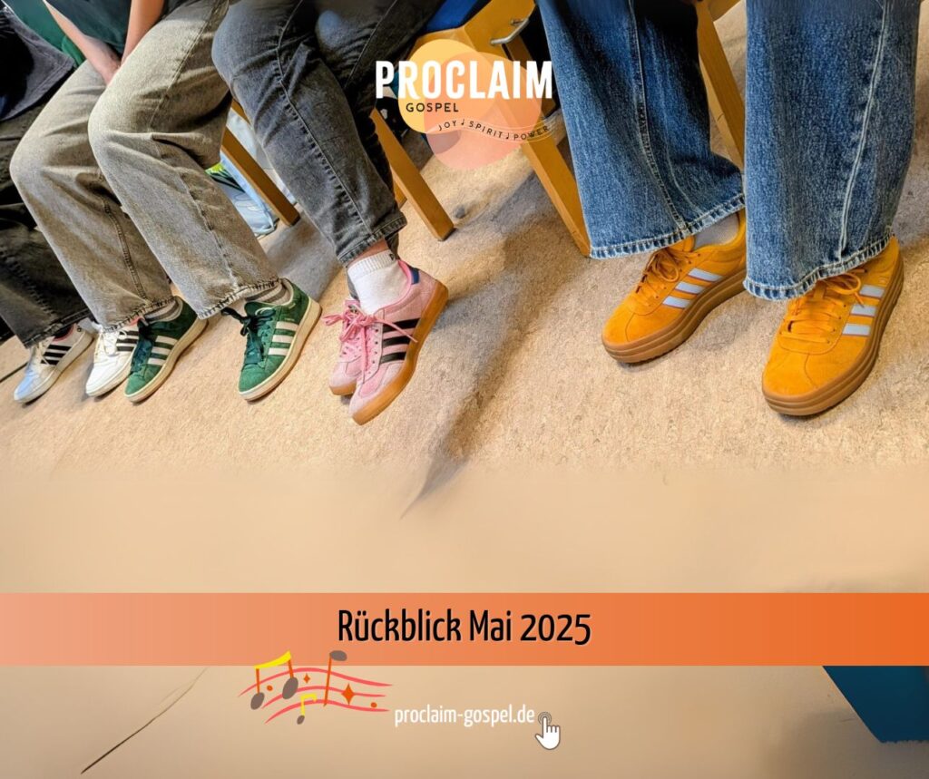 Das Bild zeigt vier ähnliche Paar Schuhe von unseren Sänger:innen bei einer Chorprobe – unser Monatsrückblick vom Gospelchor ProClaim aus Wuppertal.